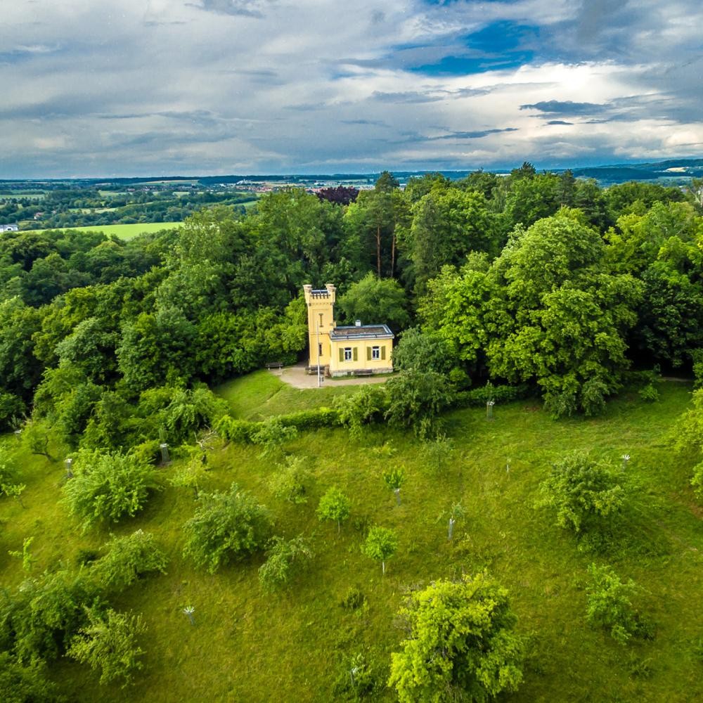 Luftaufnahme auf die Villa auf dem Kreckelberg